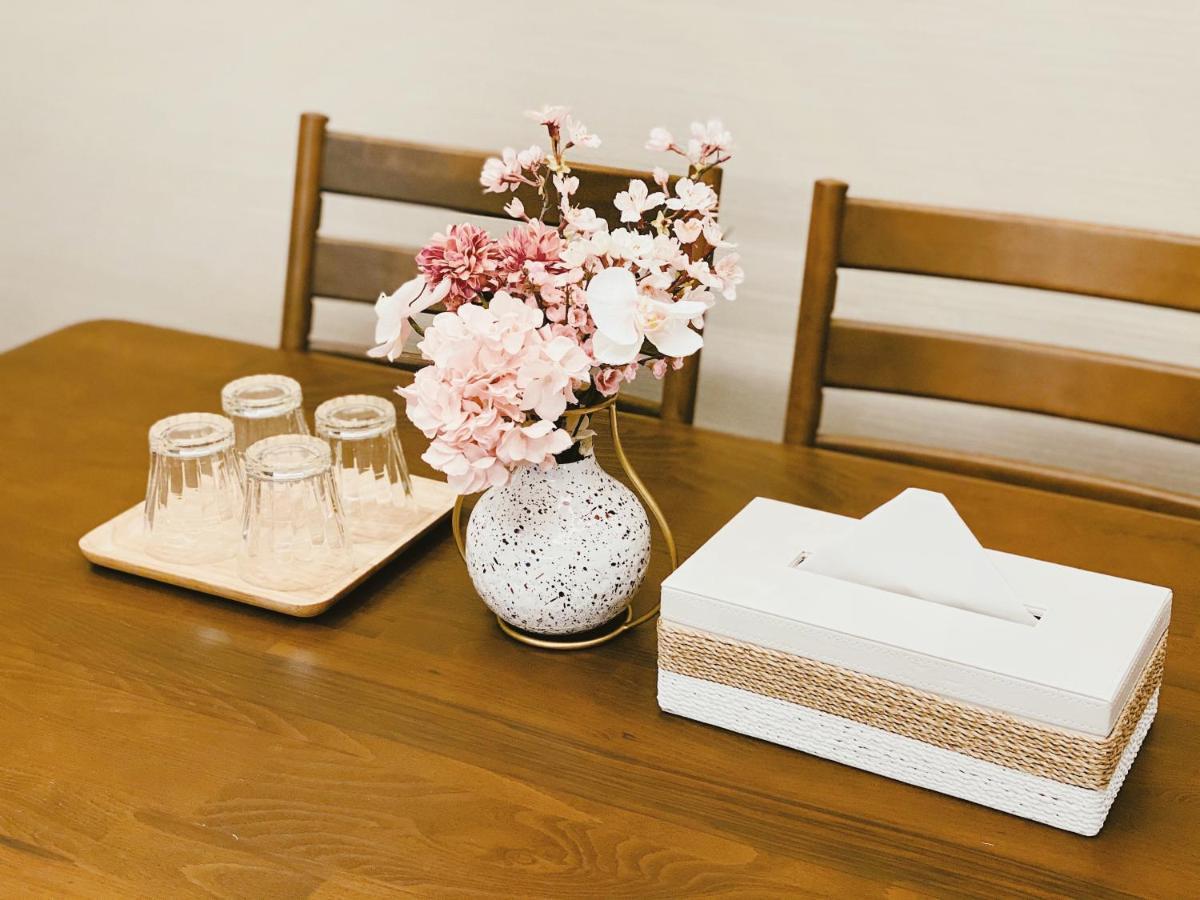 Cherry Blooming Tokyo- All Suite Boutique Hotel 东京伊樱里-中央区全套房艺术酒店 Zewnętrze zdjęcie
